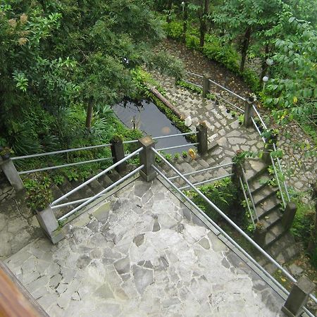 Deolo Cliff Eco Resort Kalimpong Bagian luar foto