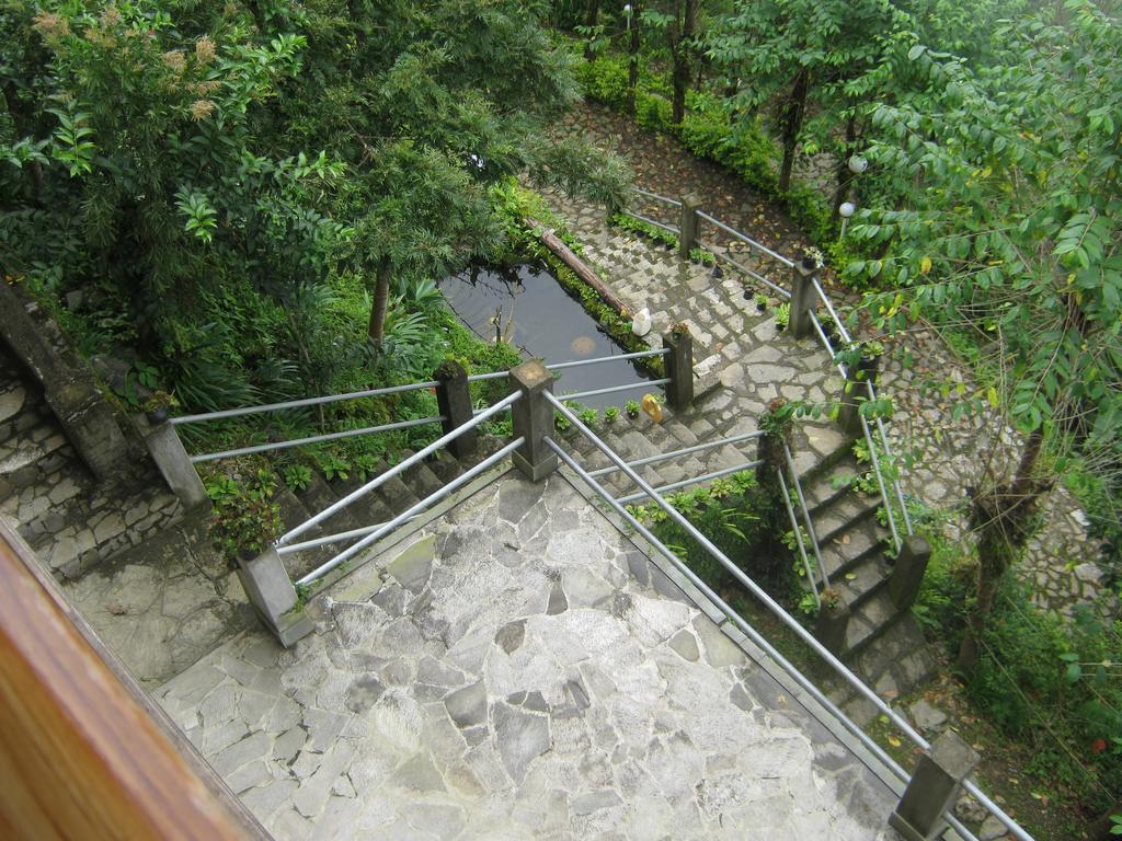 Deolo Cliff Eco Resort Kalimpong Bagian luar foto